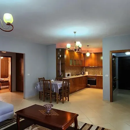 Lägenhet Spacious Waterfront 3br - 2bath & 3 Panoramic Balconies - Pogradec, Ohrid Pogradec