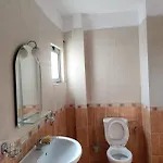 Waterfront 3br Luxury - 2bath & 3balconies - Pogradec, Ohrid 公寓 波格拉德茨
