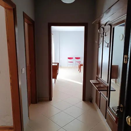 Spacious Waterfront 3br - 2bath & 3 Panoramic Balconies - Pogradec, Ohrid Apartamento