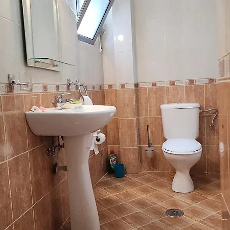 Spacious Waterfront 3br - 2bath & 3 Panoramic Balconies - Pogradec, Ohrid Apartamento *
