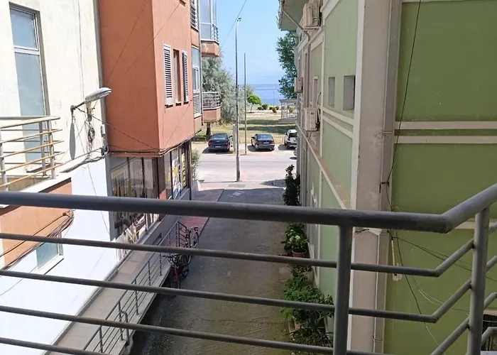 Waterfront 3br Luxury - 2bath & 3balconies - Pogradec, Ohrid * ポグラデツ