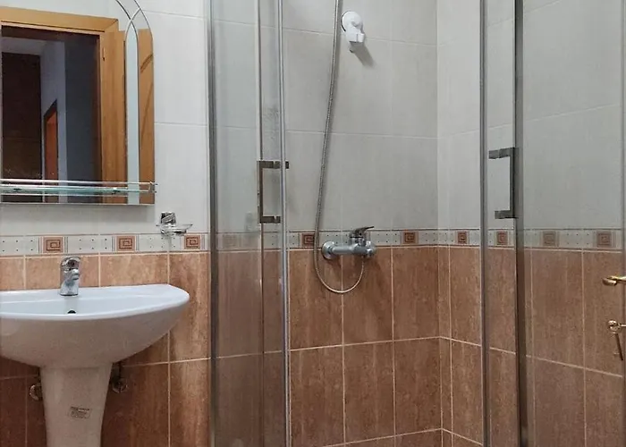 Waterfront 3br Luxury - 2bath & 3balconies - Pogradec, Ohrid アパート